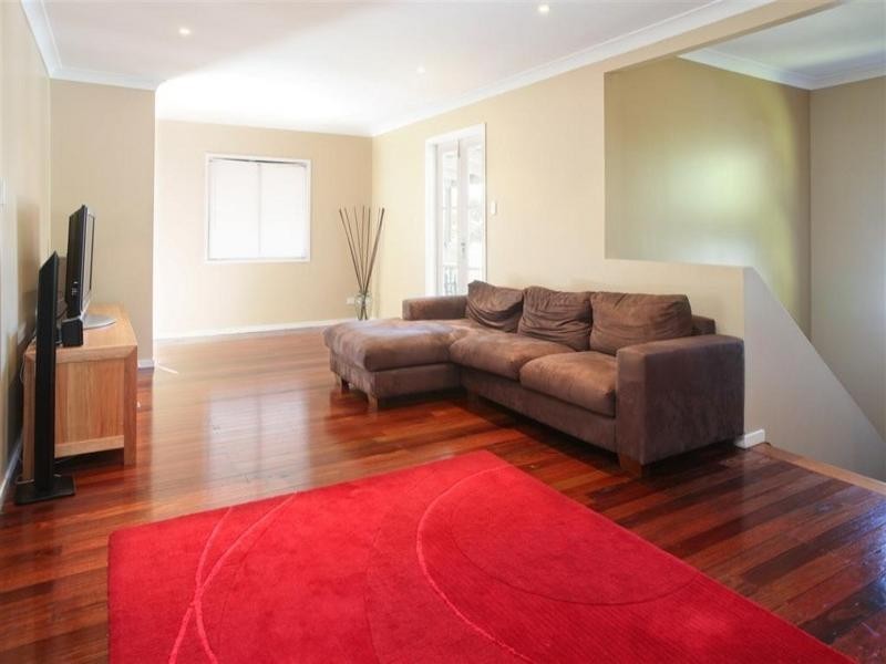 36 Palm Avenue, Holland Park West QLD 4121