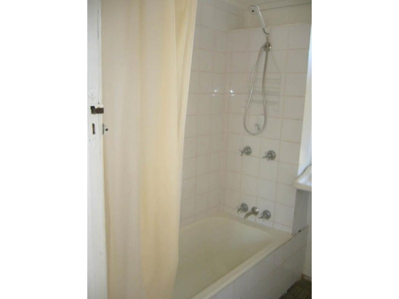 26 Rowton Street, Holland Park QLD 4121