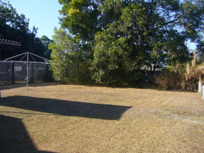 26 Rowton Street, Holland Park QLD 4121