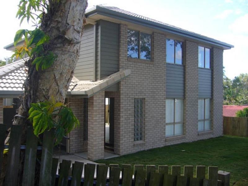 67 Pickthorne Street, Holland Park West QLD 4121