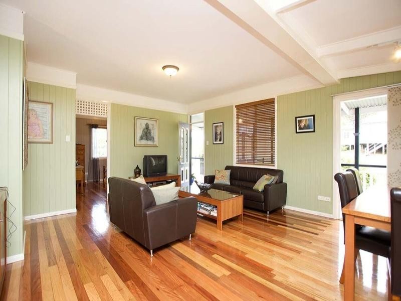 9 Hawkwood Street, Mount Gravatt East QLD 4122