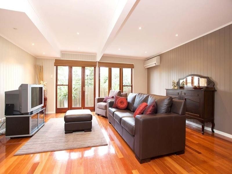 9 Hawkwood Street, Mount Gravatt East QLD 4122