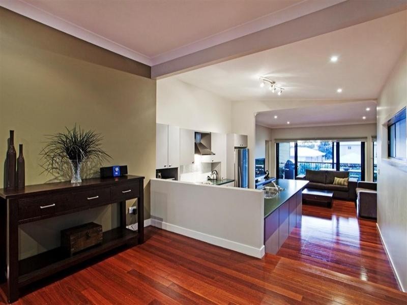 39 Brodie Street, Holland Park West QLD 4121