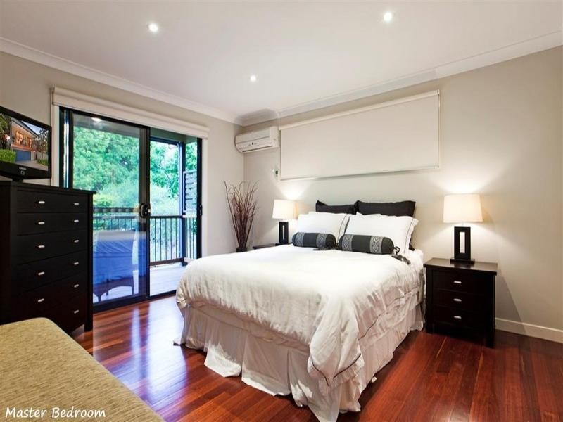 39 Brodie Street, Holland Park West QLD 4121