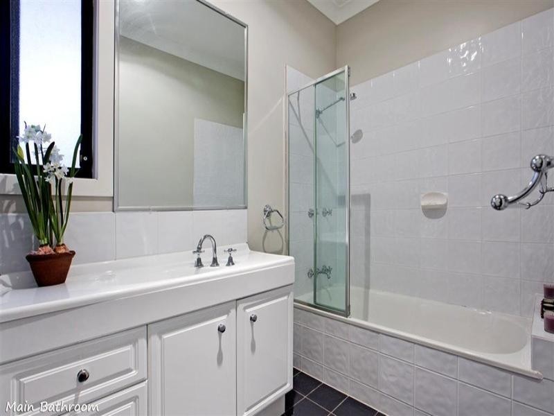 39 Brodie Street, Holland Park West QLD 4121