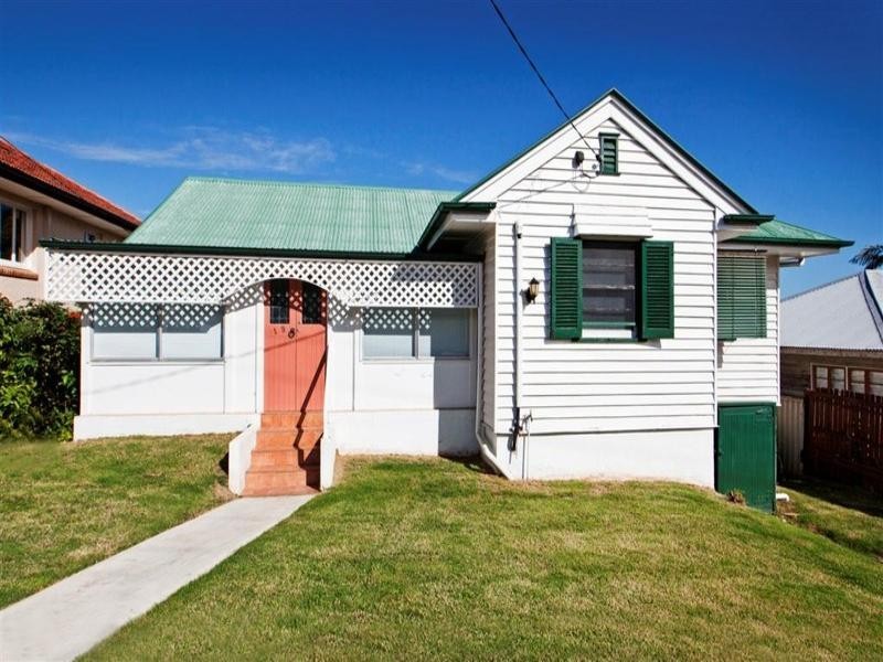 19 Greenmount Avenue, Holland Park QLD 4121