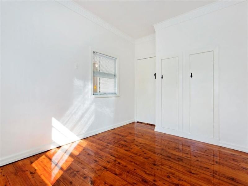 19 Greenmount Avenue, Holland Park QLD 4121