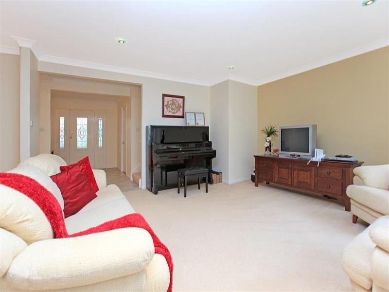 20 Van Dyck Rise, Mackenzie QLD 4156