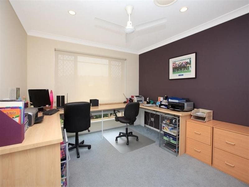 20 Van Dyck Rise, Mackenzie QLD 4156