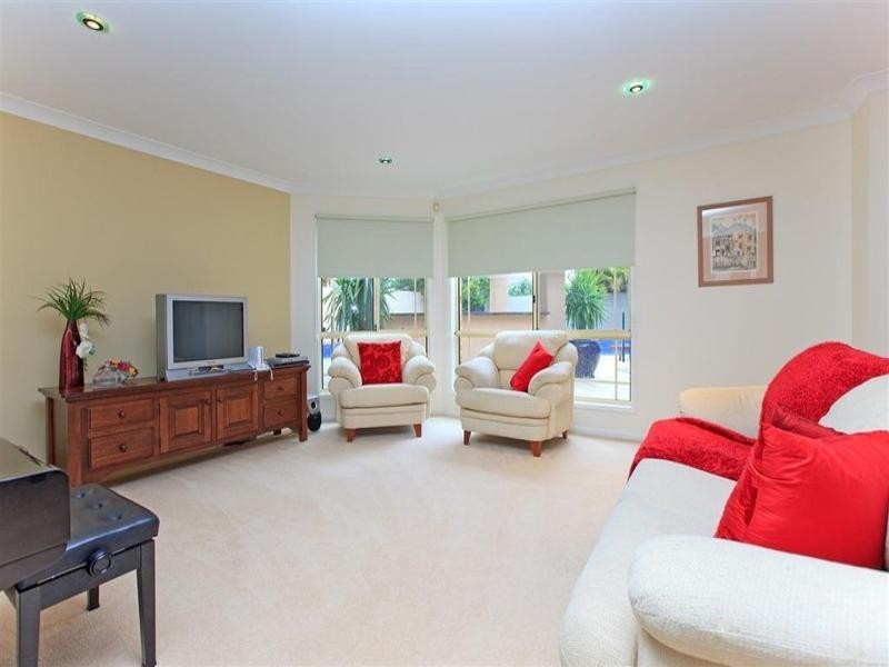 20 Van Dyck Rise, Mackenzie QLD 4156