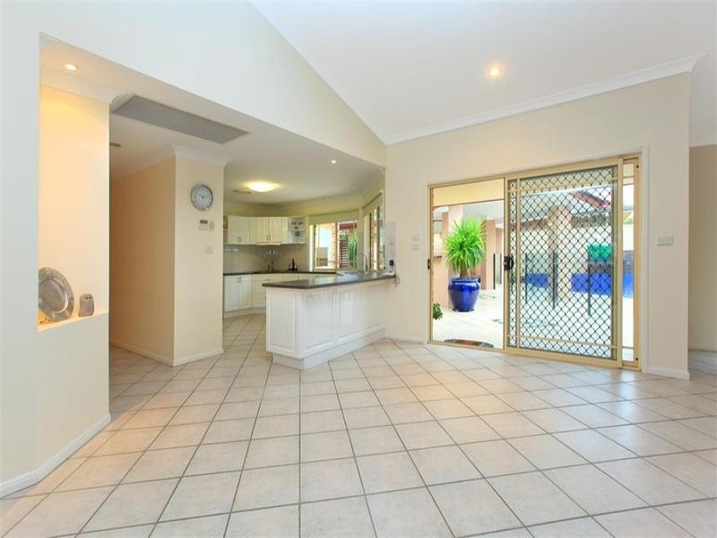 20 Van Dyck Rise, Mackenzie QLD 4156