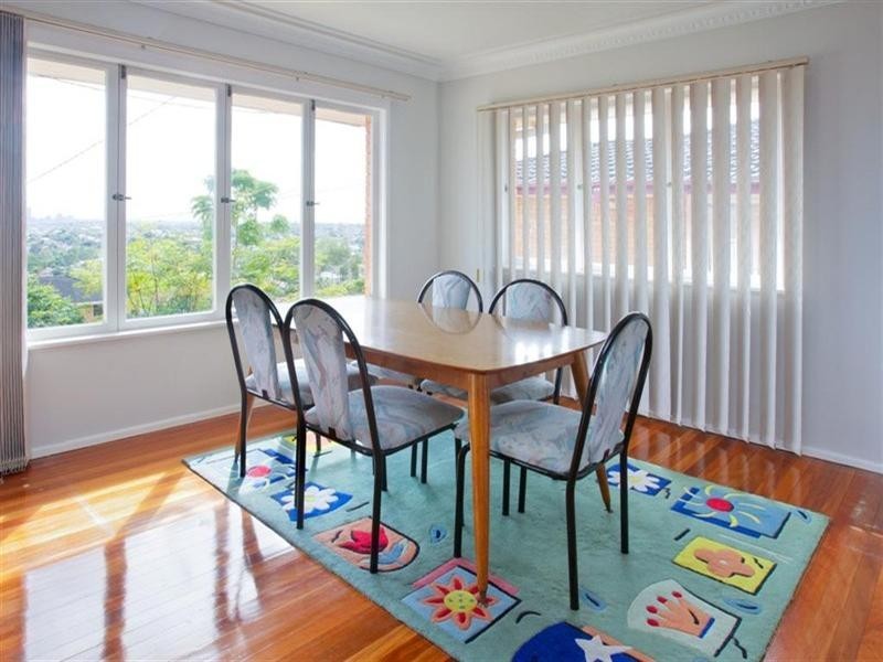 43 Dagmar Street, Holland Park West QLD 4121