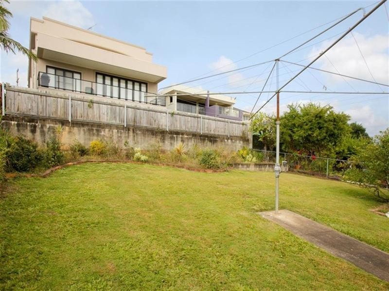 43 Dagmar Street, Holland Park West QLD 4121
