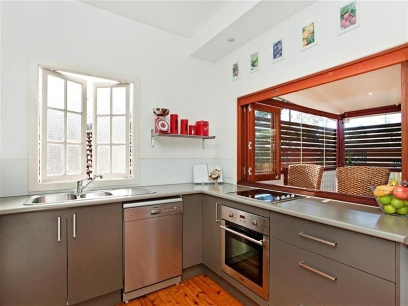 92 Chamberlain Street, Tarragindi QLD 4121