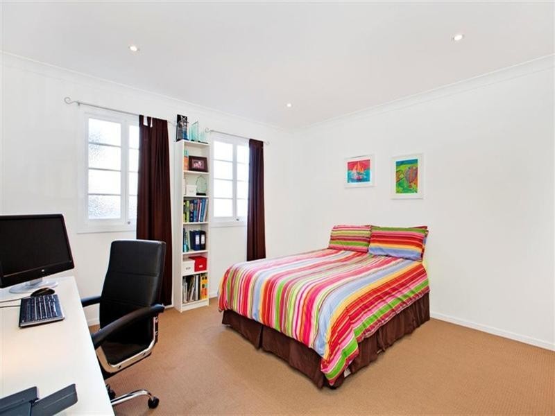 92 Chamberlain Street, Tarragindi QLD 4121