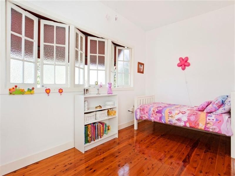 92 Chamberlain Street, Tarragindi QLD 4121