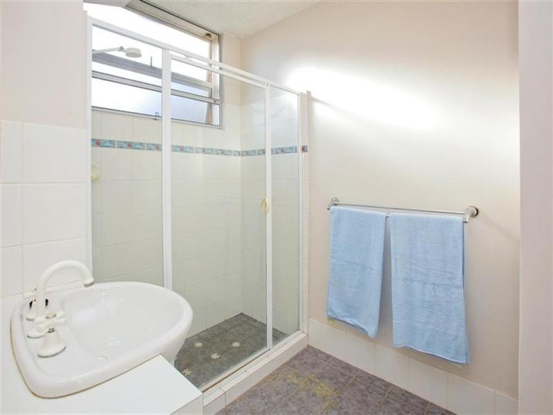 6/12 Birdwood Street, Coorparoo QLD 4151