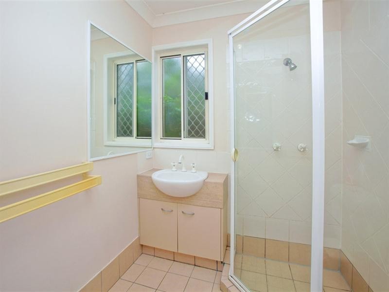 2/7 Stamford Street, Yeerongpilly QLD 4105