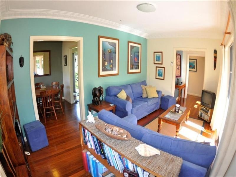 49 Binya Street, Holland Park QLD 4121