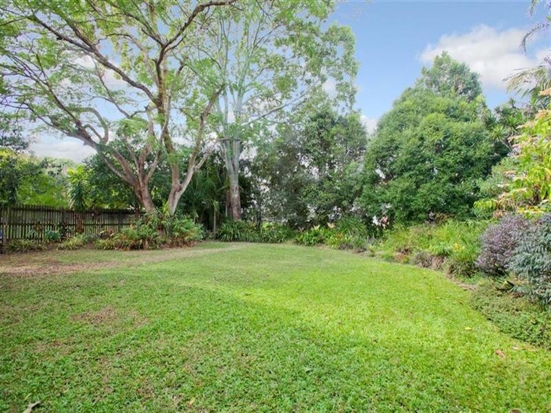 49 Binya Street, Holland Park QLD 4121