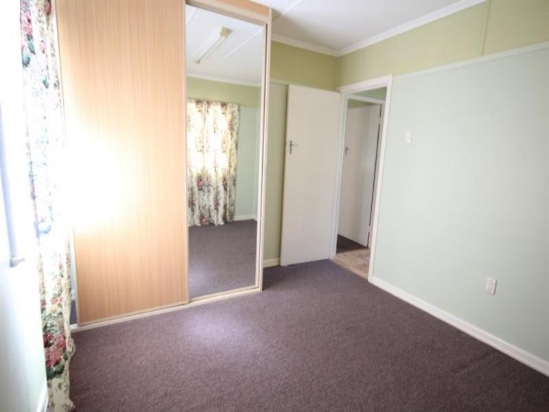 11 Sapphire Street, Holland Park QLD 4121