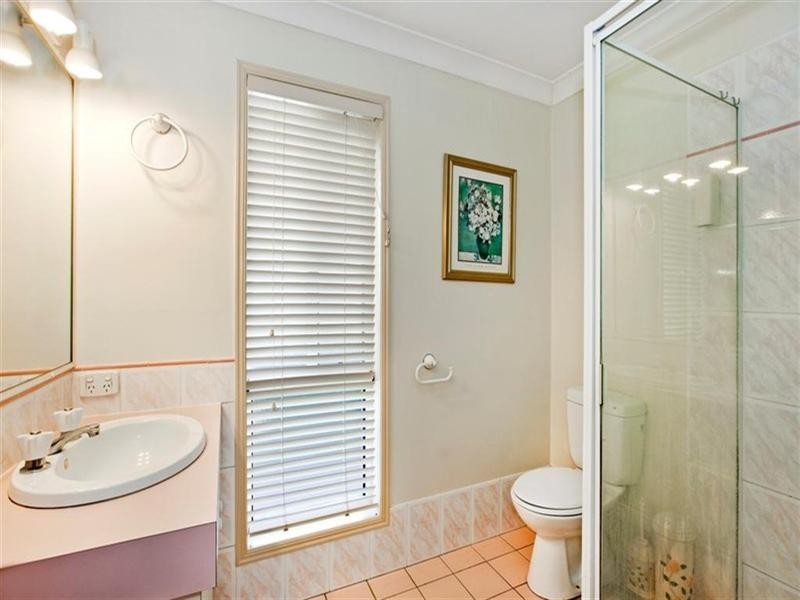 56 Blue Grass Crescent, Eight Mile Plains QLD 4113