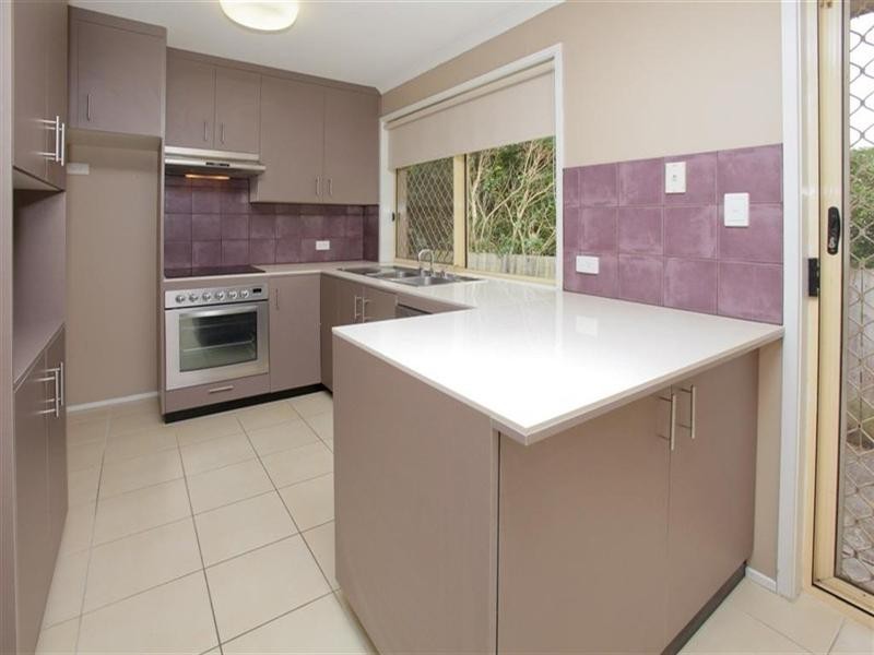 35 Wyncroft Street, Holland Park QLD 4121