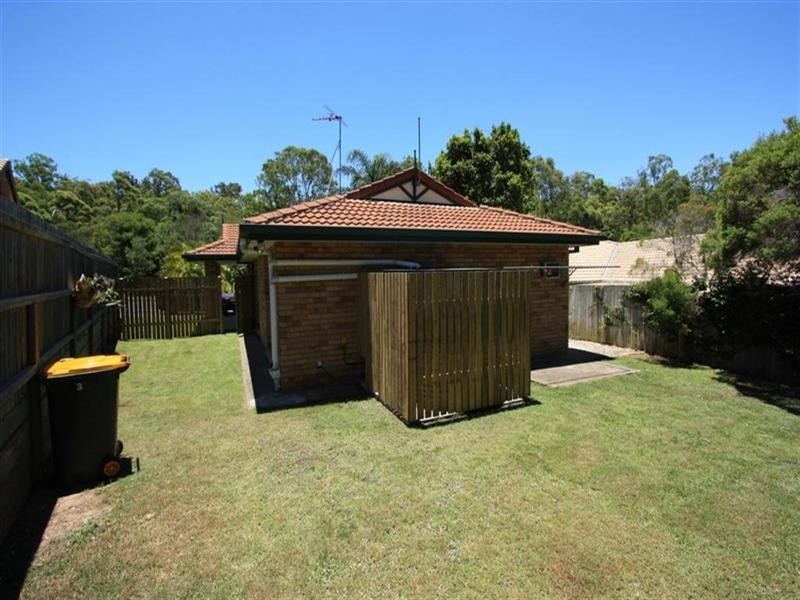 35 Wyncroft Street, Holland Park QLD 4121