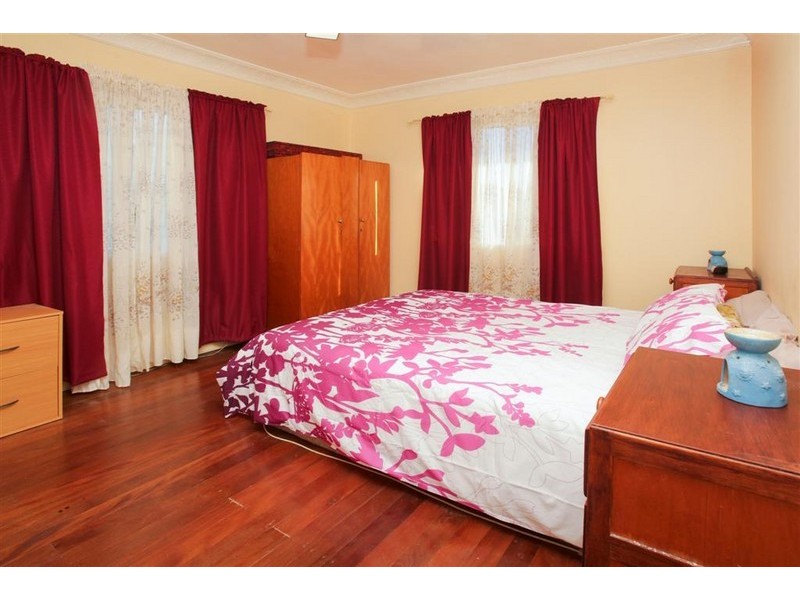 26 Elgar Street, Holland Park QLD 4121