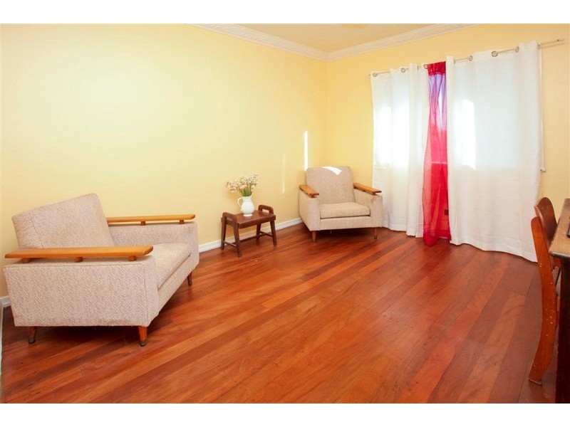 26 Elgar Street, Holland Park QLD 4121