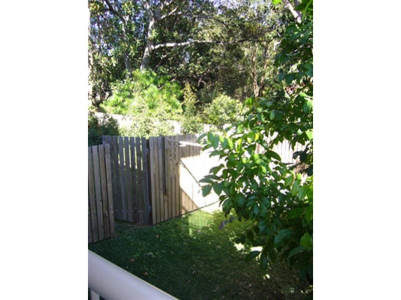 1/23 Crest Street, Mount Gravatt East QLD 4122