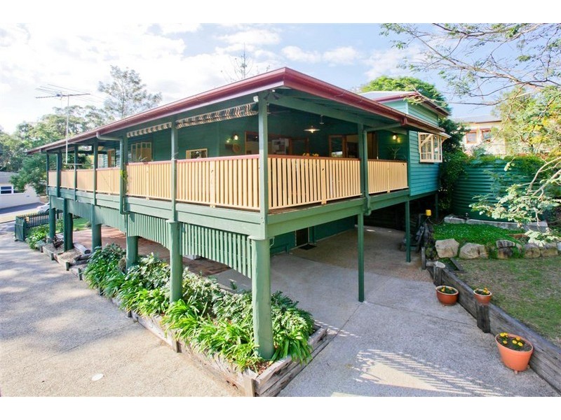 53 Arnold Street, Holland Park QLD 4121