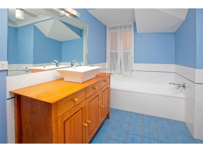 53 Arnold Street, Holland Park QLD 4121