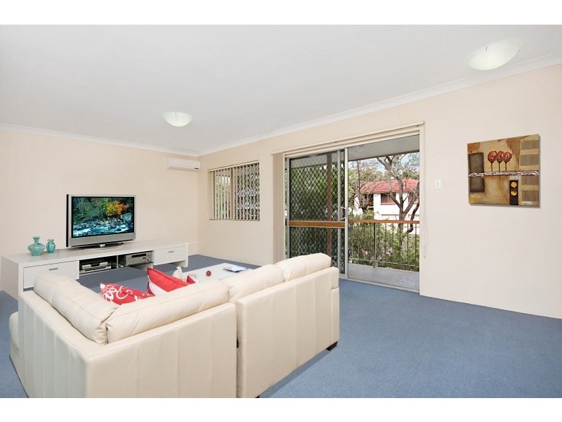 4/4 Raintree Street, Mansfield QLD 4122