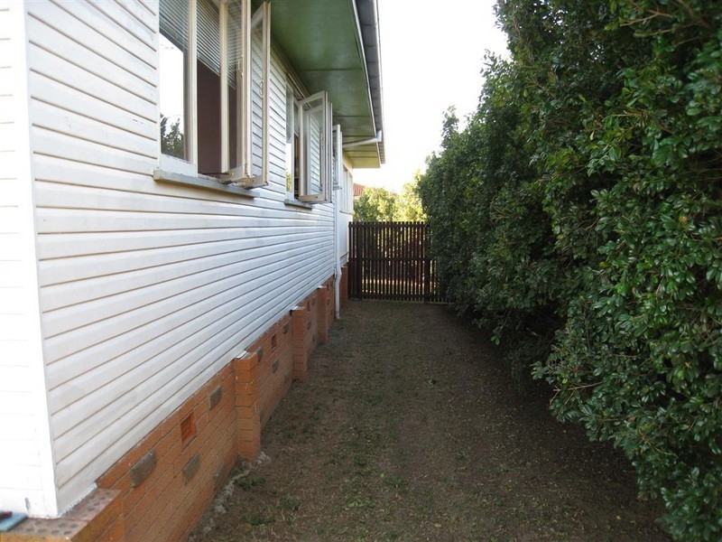 2 Everett Street, Upper Mount Gravatt QLD 4122