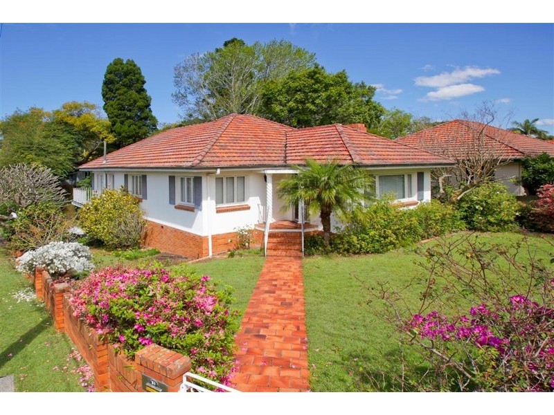 31 Paxton Street, Holland Park QLD 4121