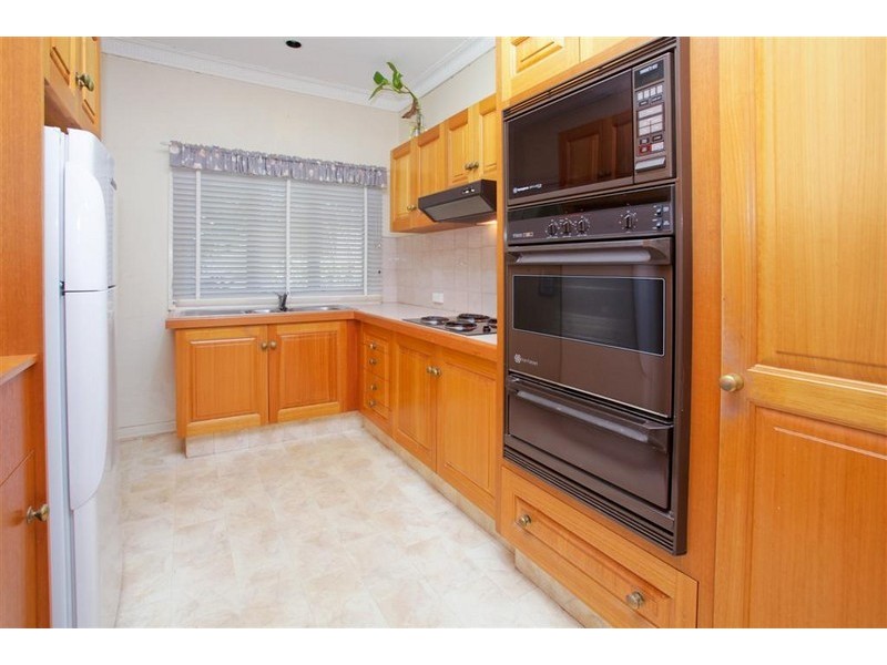 31 Paxton Street, Holland Park QLD 4121