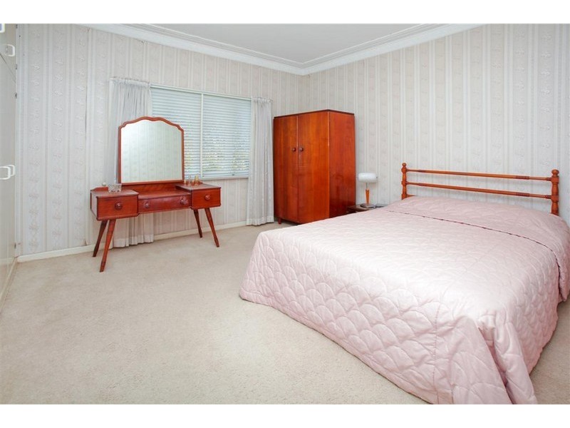 31 Paxton Street, Holland Park QLD 4121