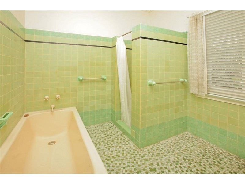 31 Paxton Street, Holland Park QLD 4121