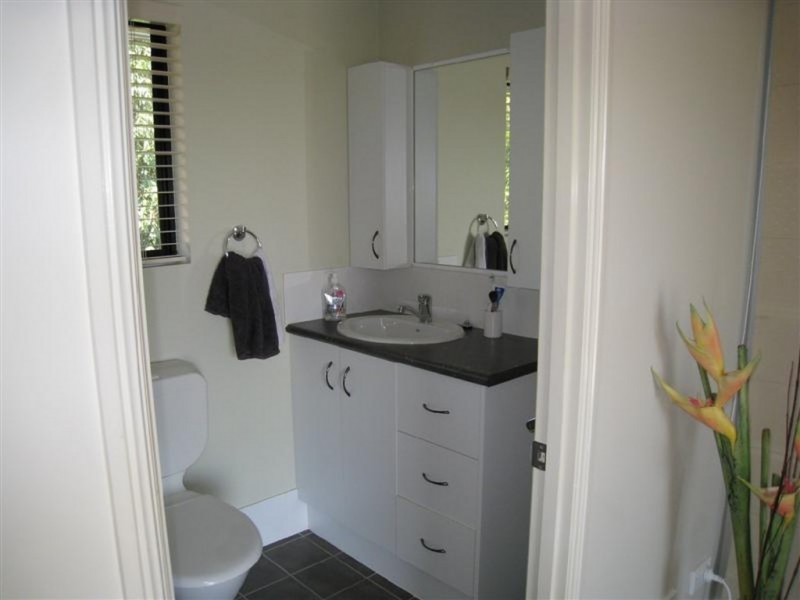 8/23 Crest Street, Mount Gravatt East QLD 4122