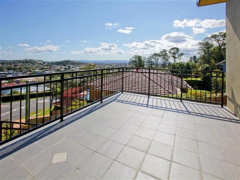 48 Crest Street, Mount Gravatt East QLD 4122