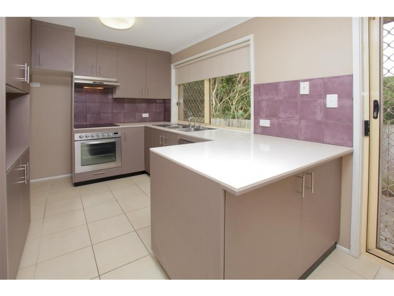 35 Wyncroft Street, Holland Park QLD 4121