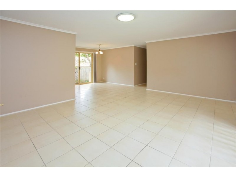 35 Wyncroft Street, Holland Park QLD 4121
