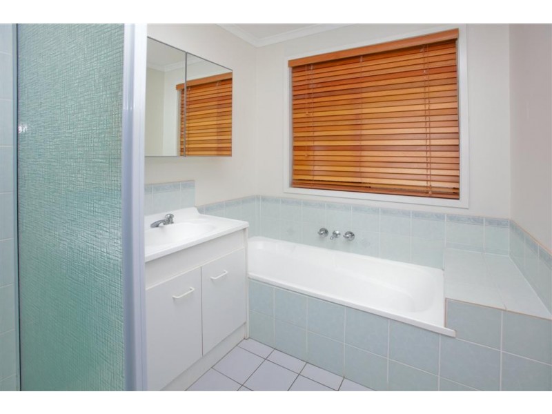 35 Wyncroft Street, Holland Park QLD 4121