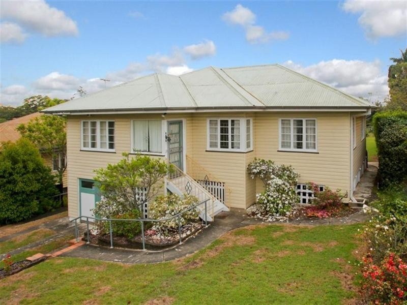 358 Nursery Road, Holland Park QLD 4121