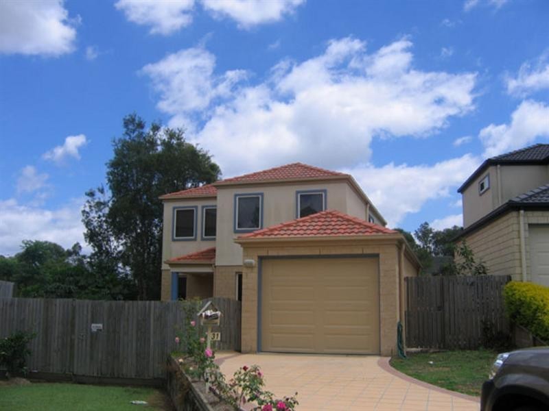 31 Estate Place, Holland Park West QLD 4121