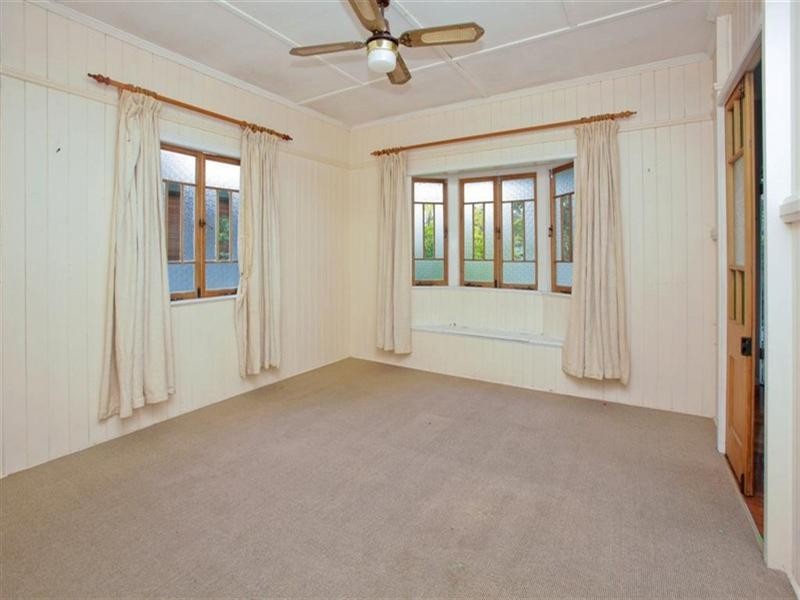 107 Dunellan Street, Greenslopes QLD 4120