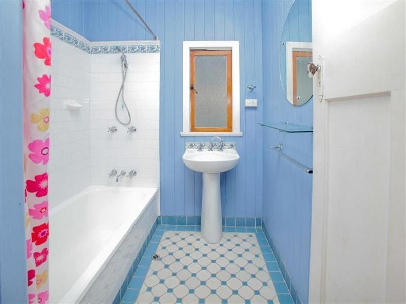 107 Dunellan Street, Greenslopes QLD 4120