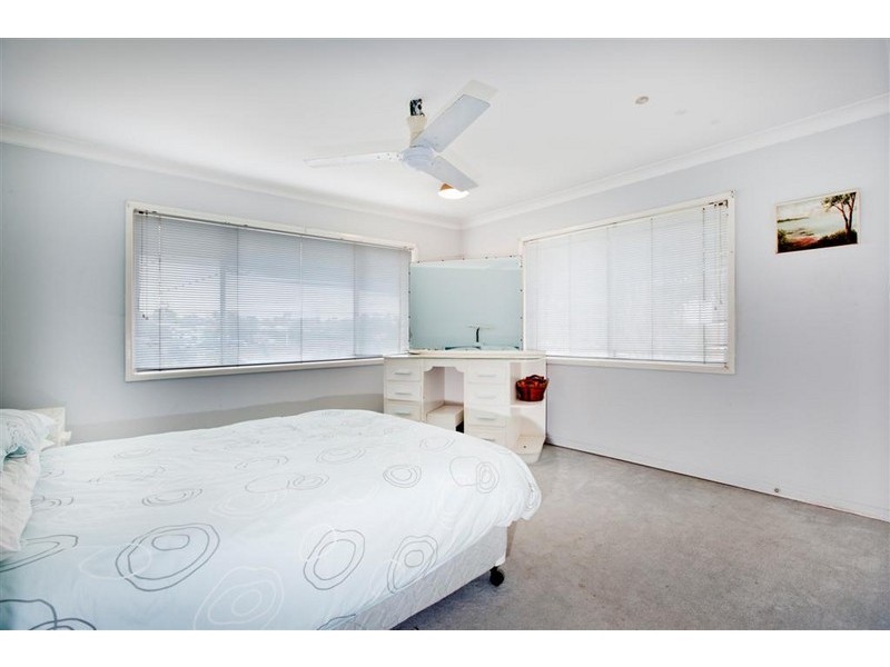 22 Dalgety Street, Mount Gravatt East QLD 4122