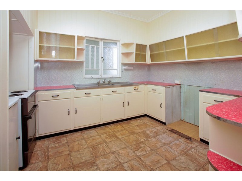 49 Holland Road, Holland Park QLD 4121